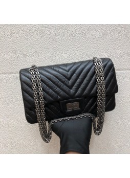 CHANEL 2.55 CLASSIC VINTAGE FLAP BAG CHEVRON 